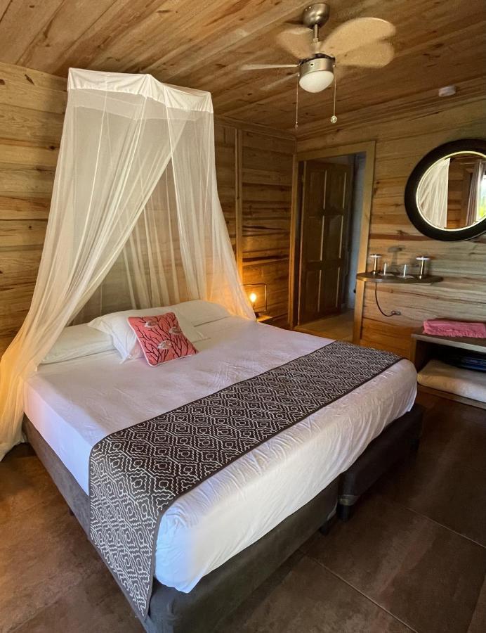 Eden Jungle Lodge Bocas del Toro Exterior photo